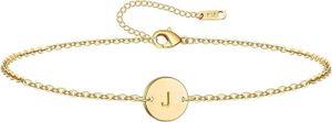 Bracelet à charme initial des femmes Ovian 18k Plaque de pièce en acier inoxydable plaqué Gold Bracelet Gravure de lettre de lettre personnalisée Nom Bracelet Condevance FO
