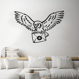 Búho Potter pájaro sobre pegatina de pared Potter Harr Anime película Inspiral cita pared calcomanía dormitorio niños habitación vinilo Decoración