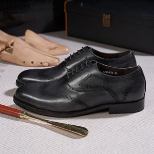Oxford Dress Heren Echt lederen mannelijke klassieke ontwerper Lace Up Wingtip Wedding Party Business Office Formele schoenen voor M
