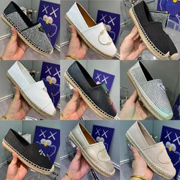 P-merk Driehoek Dames casual schoenen Platte espadrilles bling crystal dames dames vissersschoenen Sandalen Zomer Metaal Logo gebreid weefsel Zool canvas schoenen 35-40