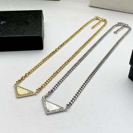 P Designer sieraden Driehoek Diamanten ketting Mannelijke en vrouwelijke koppelketting Hip Hop street fashion ketting Vakantiecadeau