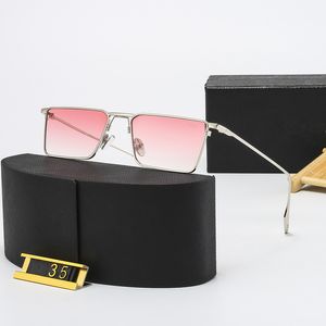 P Fashion Accessories Nieuwste zonnebrillen UV400 Full-Frame Pink Roundglasses Cats Eye Luxe Designer Heren en damesglazen Valentijnsdag 13