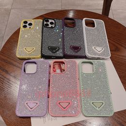 P Luxury Bling paillettes Bling Téléphone pour iPhone 15 14 Pro Max Case Fashion Designer Rhinestone Diamond Femmes Couverture arrière I 13 Promax 12 11 Triangle Cell