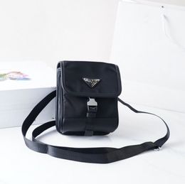 P bolso de diseñador de lujo bolsos de moda bolsos bolso negro mujer crossbody Hombres nylon saffiano cuero móvil Mini teléfono bolsa Solapa práctico almacenamiento bolsos de hombro