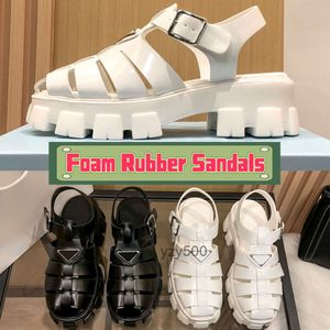 P Nouvelles sandales en caoutchouc mousse pantoufles de créateurs avec boîte plage femmes chaussures noir blanc rehaussant 5 cm d'épaisseur fond creux sandale de luxe pantoufle femmes diapositives ZG1I