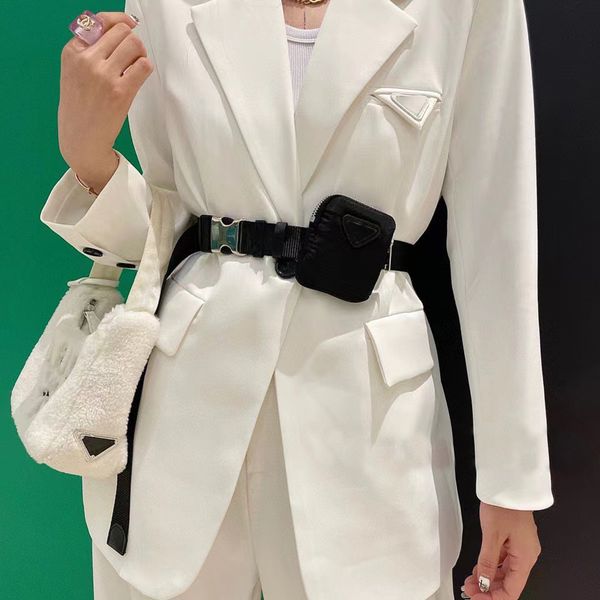 P026 femmes costumes Blazers affaires vestes décontractées avec Fanny Pack ceintures couleur Pure métal Triangle motif dame Coats225L