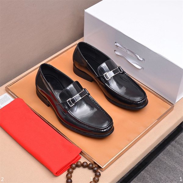 P10 / 3Modelo de lujo para hombre Zapatos brogue Británicos con cordones Oxford Diseñador Zapatos de vestir Hombre Caballero Calzado de cuero Pisos Hombres Mocasines en zapatos para fumar Hombre