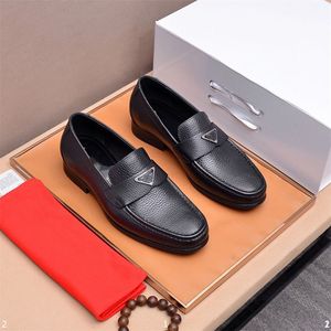 P11/3Model Comfort Business Leather Shoes Men Casual Formele lederen mannen Schoenen Slip op brogue Simple Design Shoes Men Flats Wedding