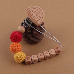 Clips de soporte de chupete# Diy Nombre personalizado Pacificador Baby Clip de madera Dummy Soporte Cadena Crochet Crown Crown BPA Free Recién dientes recién nacidos D240521