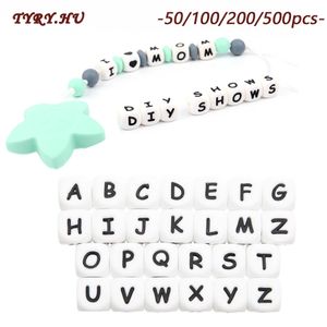 Clips porte-sucettes # TYRYHU 50100500 pièces perles de lettre en Silicone coloré Alphabet anglais à mâcher bricolage bébé jouets de dentition pendentif 12MM 231031