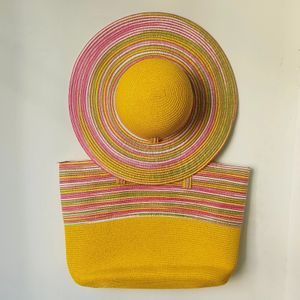 Verpakkbare strohoed en tas voor vrouwen strandhoed handgeweven kleurrijke hoed Tote Bag Hat Suit Straw Fedora Boater Hat Summer 240514