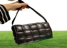 Cassettes rembourrées Sacs Venettas Cowhide Tofu Tofu Sac Single Single Messager Cuir Pillow Small Square Femme Zhouzhoubao123 V40Y5533639