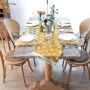 Pads Gerring Yellow Tafel Runner Vintage Garen geverfd Jacquard Tassel Tafelkleed Rechthoekige kwaliteit Tafelbedekking voor Home Placemat Decor