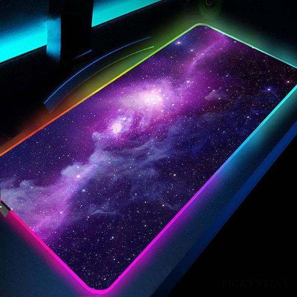 Pads Grand bureau RGB LED Lllumination tapis de souris tapis Gamer espace univers jeu tapis de souris clavier calcul Anime tapis de bureau pour CSGO