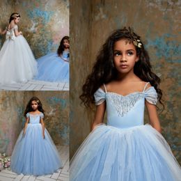 Pageant Pentelei Vestidos de Cenicienta Spaghetti fuera del hombro Princesa con cuentas Niños Vestido de flores para niñas Vestidos de cumpleaños