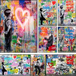 Pinturas Graffiti Banksy Art Love Heart Posters Siga a su niño Pintura Pintura Decoración del hogar Impresión de la pared sin marco 230815