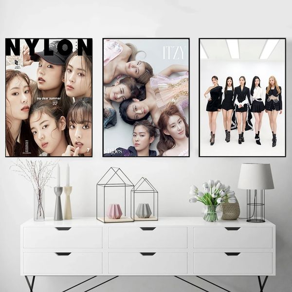 Peintures Kpop Groupe Itzy Filles Coréennes Chanteur Affiche Toile Peinture HD Impressions Mur Art Photos Couleur Vive Affiche Décor À La Maison Fans Cadeau Woo