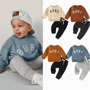 Pyjama's 0 3Y Baby Jongens Herfst Kleding Set Kinderen Brief Print Lange Mouwen Tops Sweatshirt Broek Peuter Casual Outfits Trainingspakken 231122