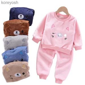 Pyjama 2023 Nieuwe Winter Flanel Kinderen Pyjama Sets Kind Warme Nachtkleding Cartoon Dieren Baby Meisjes Jongen nachtkleding Kinderen Homewear1-6YL231109