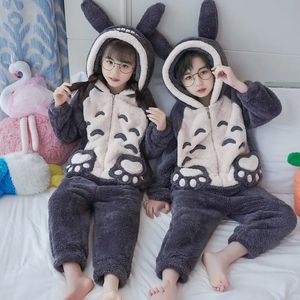 Pyjama's Dierenpyjama's Kinderonesie Winter Baby Jumpsuit Cartoon Dikker Warme Pyjama voor Kinderen Nachtkleding Jongen Overall met capuchon 231120