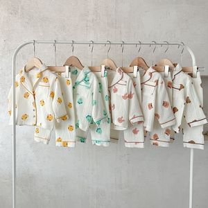 Pyjama's baby slaapkleding kleren 0 3 jaar geboren jongen meisje lange mouw cartoon dieren afdrukken katoenset huiskleding loungewear pak 230422