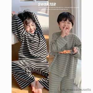 Pyjama's Kinderpyjama's Herfst Winter Kinderwoninginrichting Set Jongens Speelpakjes met lange mouwen Meisjes Gestreept Katoen Outifts
