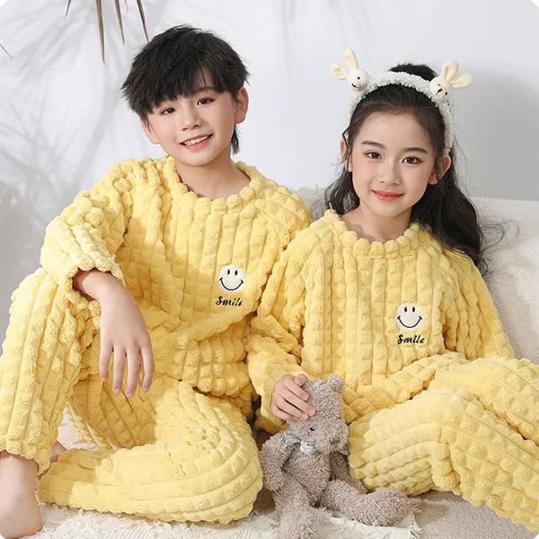 Pyjamas Vêtements de nuit pour enfants Ensembles de pyjamas d'hiver pour enfants Ensembles de vêtements pour filles épaisses Sous-vêtements thermiques pour garçons Costumes assortis pour la famille 231019