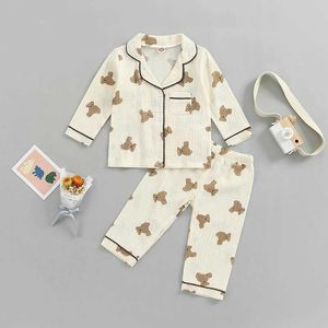Pyjamas Childrens Unisex Casual Pyjama Set met cartoonbeerprint lange mouwen voorzake pocket revers top+bedrukte broek voor 1-6 jaarl2405