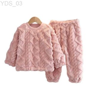 Pyjamas Flanelle Pajamas Set New Winter Warm Dressar Warm Forwar pour les enfants épaississer le corail en toison Costume de Noël Boy Boy Pijama 0-6yzln231222