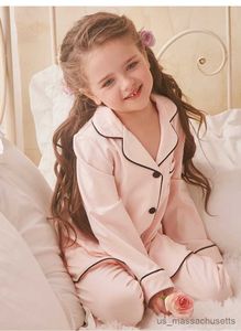 Pijamas Conjuntos de pijamas con cuello vuelto de princesa rosa para niña. Conjunto de pijamas de línea negra de manga larga para niños pequeños Ropa de dormir. Ropa para niños R231108