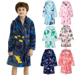 Pyjamas enfants flanelle peignoir bébé filles garçon dessin animé à capuche enfants doux robe de bain chemise de nuit adolescent enfant en bas âge vêtements 2 12 ans 231207