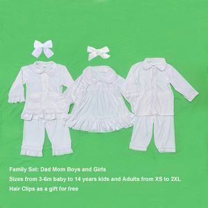 Pijamas Conjunto de salón para niños Pijamas de invierno Pijamas navideños Pijamas de terciopelo blanco familiar para bebé niña Mujer Ropa para niños Ropa de dormir 231202