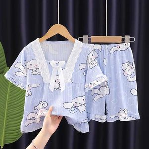 Pyjama Melody Childrens Pyjamas Korte mouwen Set Girl Short Sleved Shorts Kuromi Little Girl Family Clothing Summer ClothingL2405