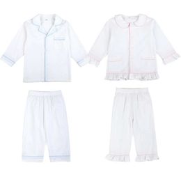 Pyjama's Ruffkids Zomer kinderen Pyjama set witte seersucker babykleding meisje jongen lange mouwen casual d240515