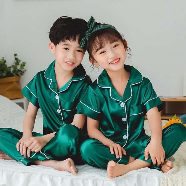 Pyjamas en soie pour enfants Satin filles pyjama été enfant en bas âge garçon Pijama ensemble vert vêtements de nuit adolescent pyjamas 10 11 12 13 14 ans 230504