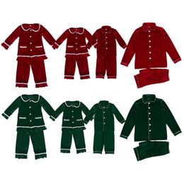 Pyjama Nachtkleding Kinderen Kerstpyjama Bijpassende Jongens Meisjes PJS rood Fluwelen peuter kinderen Winter Designer Pijamas 230906