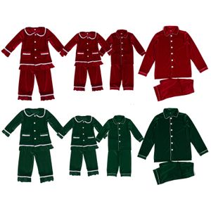 Pijamas Ropa de dormir Niños Pijamas de Navidad a juego Niños Niñas PJS Terciopelo rojo Niños pequeños Invierno Diseñador Pijamas 230906