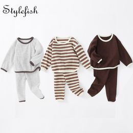 Pyjama printemps et automne bébé vêtements garçons filles costume gaufré à manches longues coton chemisepants haute qualité doux 2 pièces ensemble 230217