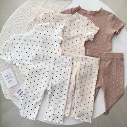 Pyjama's Zomerbabypyjama Set Dot Print Baby Koreaanse meisjesslaapkleding Pyjama's Kinderen Peuter Meisjes Binnenkleding Pak Nachtkleding 231012