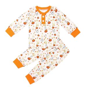 Pyjamas Thanksgiving Baby Boys and Girls Brother Sister Dress Pumpkin Gedrukte Milk Silk Huiskleding Sleeperwear 230818