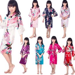 Pyjama Groothandel Kind Satijnen Kimono Gewaden voor Meisjes Kinderen Bloemen Nachtkleding Pauw Bloem Gewaad Spa Bruiloft Verjaardag Nachtjapon 230627