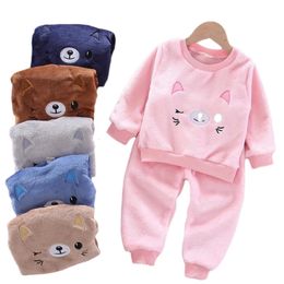 Pyjama Winter Flanel Kinderpyjama Sets Kind Warme Nachtkleding Cartoon Dieren Baby Meisjes Jongen nachtkleding Kinderen Homewear1-6Y 231117
