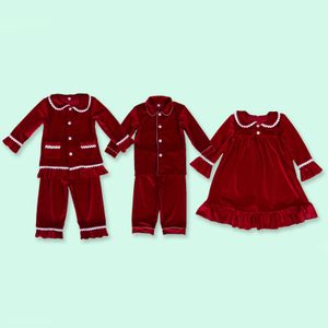 Pyjamas Winter Pyjamas Familie Kerstmis bijpassende pyjama's Set Red Velvet Pyjama's Kinder kleding meisjes jongens meisjes baby pyjama's 230331