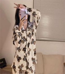 Pajamas Women039S 2021 Nouveau printemps et automne Coton Pure Couple de dessin animé ours vêtements Men039S Korea7388530
