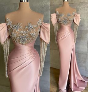 Pale Roze Mermaid Prom Dresses met Lange Mouw 2022 Plus Size Arabisch ASO EBI Luxe Beaded Crystal Avond Second Reception Birthday Engagement Towns