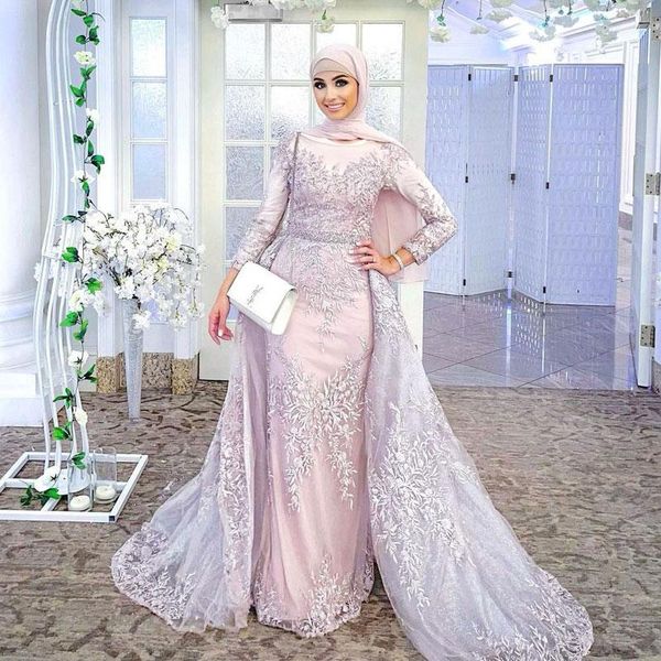 Robe de soirée musulmane rose pâle avec manches longues 2022 pleine dentelle Applique arabe sirène grande taille robe de bal surjupe
