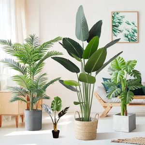 Palm 6095cm grote boom tropische kunstmatige planten takken plastic nepbladeren groene monstera voor huizen tuinkamer kantoor decor 240127