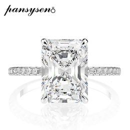 Pansysen 925 STERLING Silver Esmeralda Cut High Carbon Diamond Gemstone Rings para mujeres Anillo de compromiso de propuesta de lujo 240417