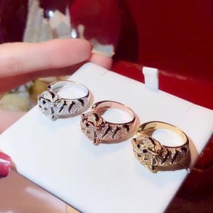 Anillo Panthere para mujer diseñador para hombre diamante Esmeralda gafas Chapado en oro 18K más alta calidad de contador moda estilo clásico regalos premium 009