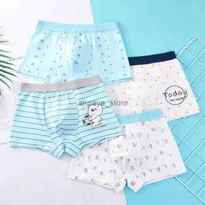 Bragas 2 unids Baby Boy Boxer Ropa interior de algodón Calzoncillos para niños Oso de dinosaurio de dibujos animados Impresión de anime niño Bragas transpirables saludables L23116